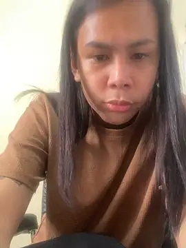 BriannaCruz24 online show from April 21, 2:03 am