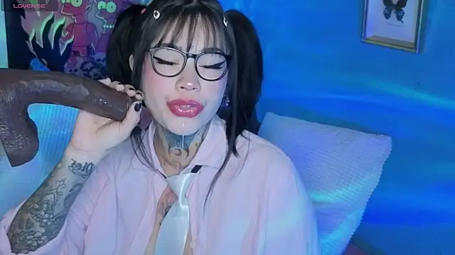 Electra Starkk online show from March 8, 1:55 am