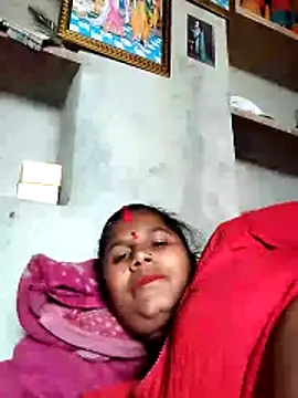 Hot di97 online show from April 3, 9:05 am