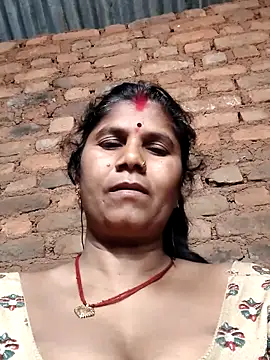 Hot di97 online show from March 16, 8:00 pm