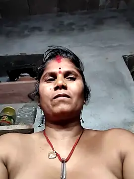 Hot di97 online show from April 26, 2:36 pm