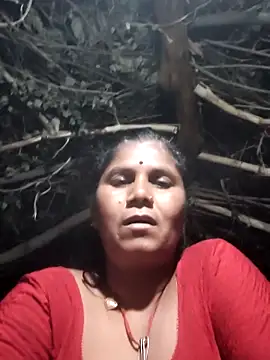 Snapshot of Hot_di97 chatting on June 6, 9:53 pm Hot di97 online show from June 6, 9:53 pm