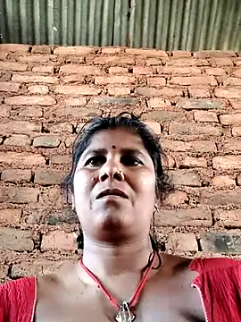 Hot di97 online show from April 24, 1:51 am