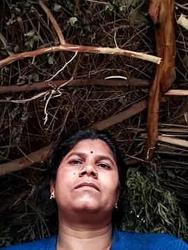Hot di97 online show from May 31, 12:05 am