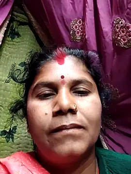 Hot di97 online show from February 19, 8:28 pm