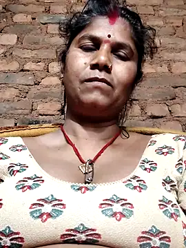 Hot di97 online show from March 9, 11:08 pm