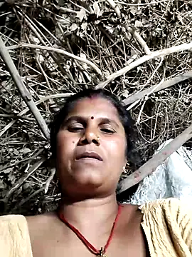 Snapshot of Hot_di97 chatting on July 11, 3:12 pm Hot di97 online show from July 11, 3:12 pm
