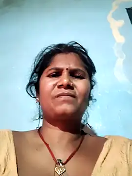 Hot di97 online show from May 12, 2:45 pm