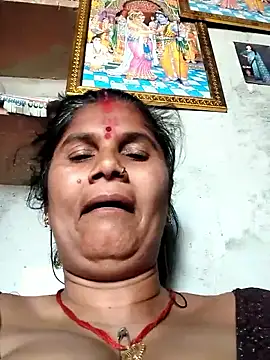 Hot di97 online show from March 31, 9:00 am