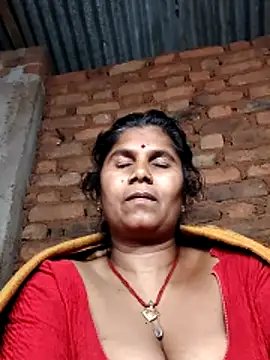 Hot di97 online show from April 9, 8:59 pm