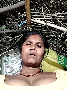 Hot di97 online show from May 21, 3:09 pm