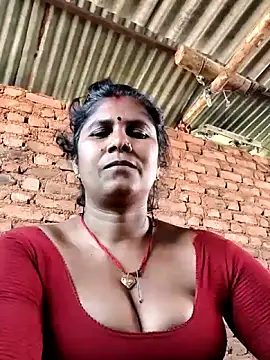 Hot di97 online show from April 5, 2:40 am