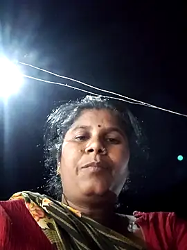 Hot di97 online show from May 10, 7:16 pm