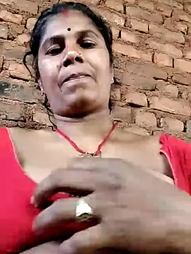 Hot di97 online show from March 21, 1:18 am