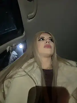 AlyssaFoxx  online show from March 13, 7:19 pm