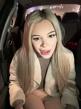 AlyssaFoxx  online show from March 4, 6:04 pm