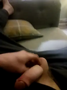 Hertsguy1984 online show from March 8, 11:52 pm