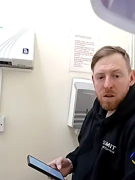 Hertsguy1984 online show from March 18, 1:46 pm