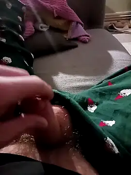 Snapshot of Hertsguy1984 chatting on February 7, 2:52 am Hertsguy1984 online show from February 7, 2:52 am