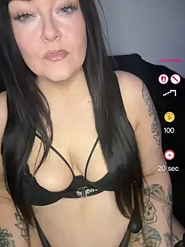Miss CurvesXXX online show from May 19, 10:17 pm