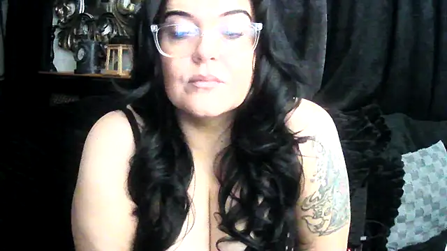 Miss CurvesXXX online show from February 10, 6:01 am