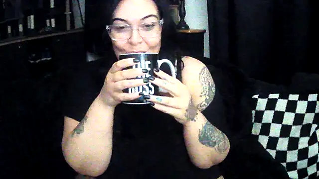 Miss CurvesXXX online show from February 7, 6:10 am