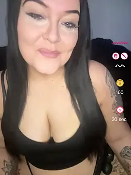 Miss CurvesXXX online show from May 1, 3:39 pm