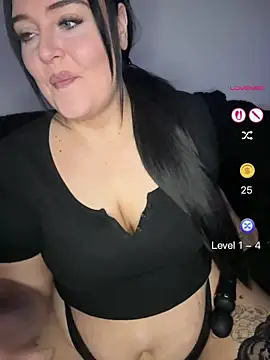 Miss CurvesXXX online show from May 3, 9:07 pm