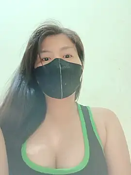 Snapshot of Lyly-68688 chatting on June 3, 2:29 pm Lyly-68688 online show from June 3, 2:29 pm