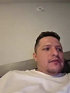 Alopez972 online show from February 1, 8:34 am