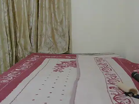 Snapshot of skinny-diva chatting on January 11, 10:05 pm skinny-diva online show from January 11, 10:05 pm