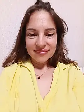 Snapshot of She-Moon chatting on June 9, 6:09 pm She-Moon online show from June 9, 6:09 pm