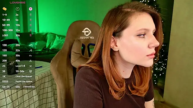 YouHoldMe online show from February 14, 4:29 pm