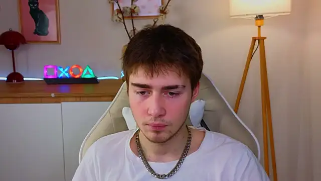 d3s dn online show from February 13, 1:11 pm