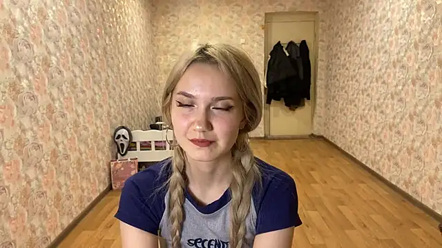 BerneiiceNases online show from January 17, 3:15 pm