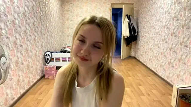 BerneiiceNases online show from March 22, 3:13 pm