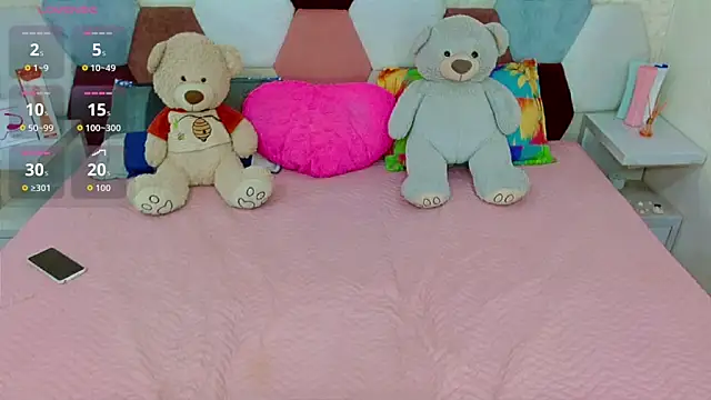 sabriana smith1 online show from April 15, 3:45 am