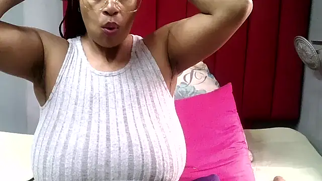 ClitorisBoobs online show from February 17, 11:18 am