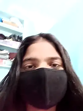 Snapshot of College--girl chatting on January 16, 11:25 am College--girl online show from January 16, 11:25 am