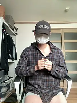 Alexkimsumin online show from April 19, 3:51 am