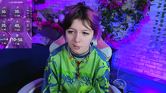 Ashley Veil online show from April 3, 9:21 pm