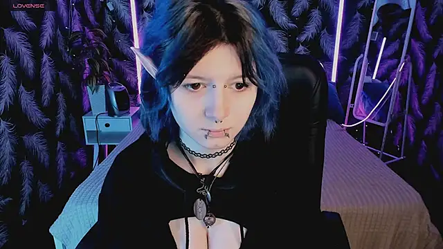 Ashley Veil online show from February 19, 8:39 pm