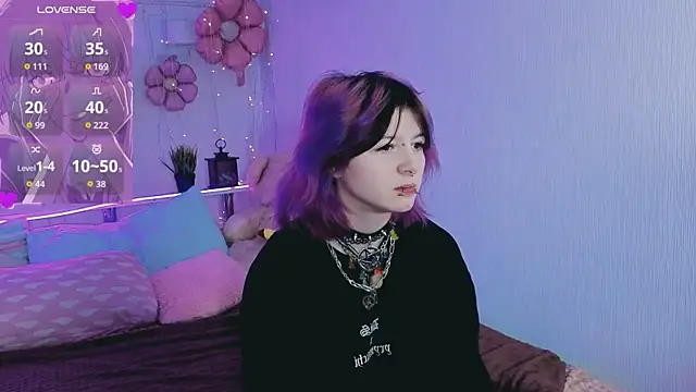 Ashley Veil online show from April 10, 8:38 pm