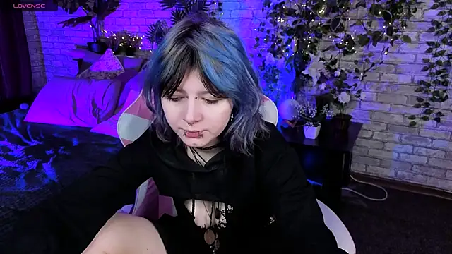 Ashley Veil online show from March 3, 8:16 pm