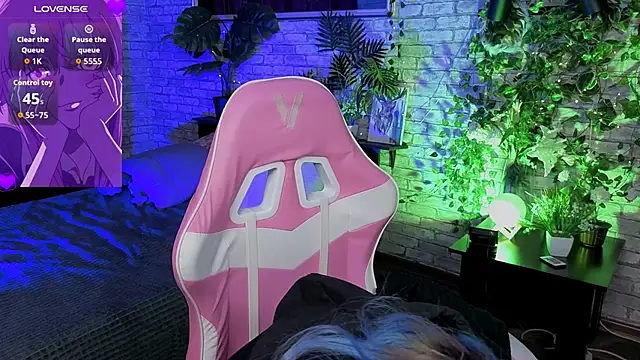 Ashley Veil online show from February 20, 9:06 pm