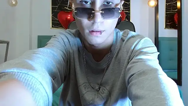 XanderGrey8 online show from February 19, 7:22 pm