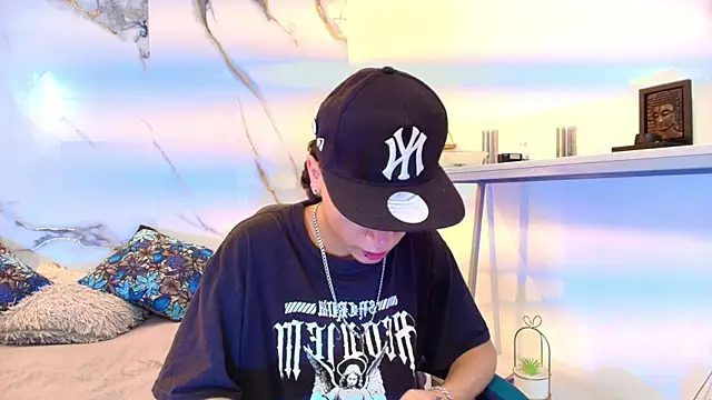 XanderGrey8 online show from February 25, 7:03 pm