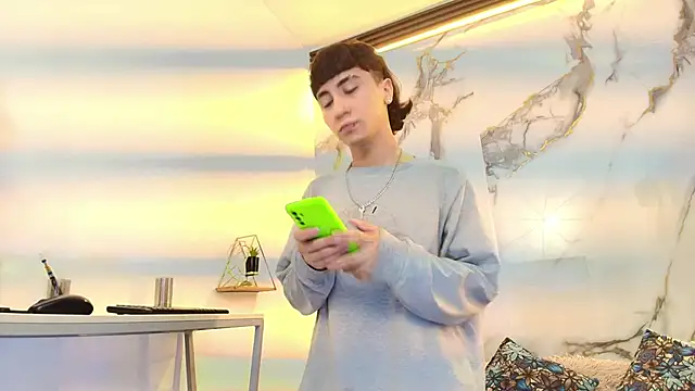 XanderGrey8 online show from March 4, 7:10 pm