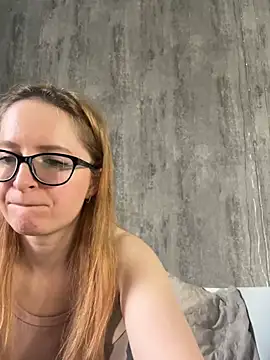 coy girl  online show from April 22, 10:22 am