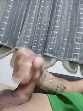 jhon01605 online show from June 30, 3:56 pm